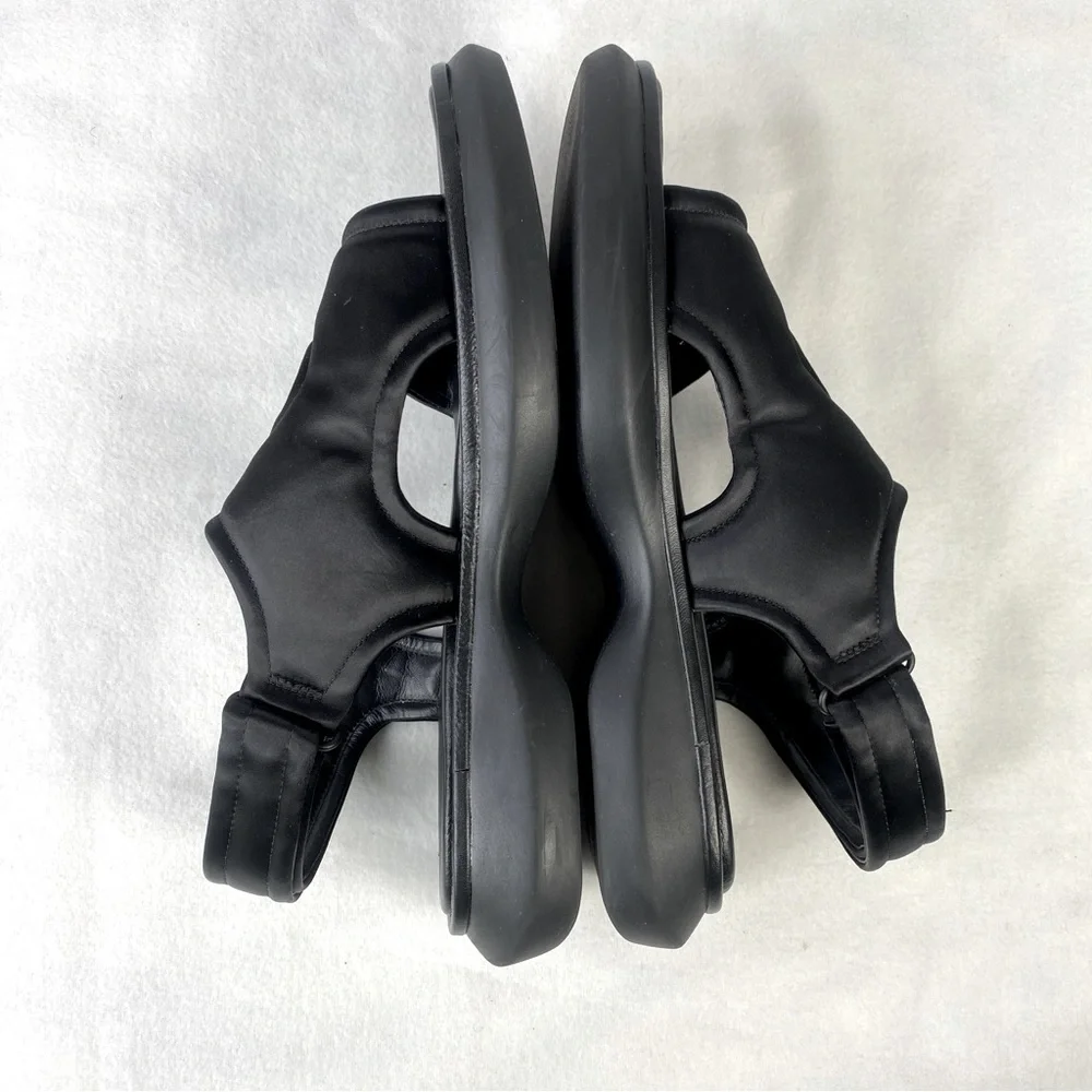 Vince Fresca Satin Strappy‎ Sandals 8.5 Black Sporty Chunky